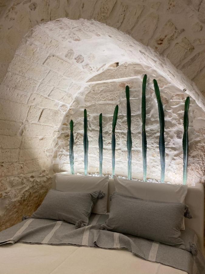 Alesia Luxury Cave Bed & Breakfast ออสตูนี ภายนอก รูปภาพ